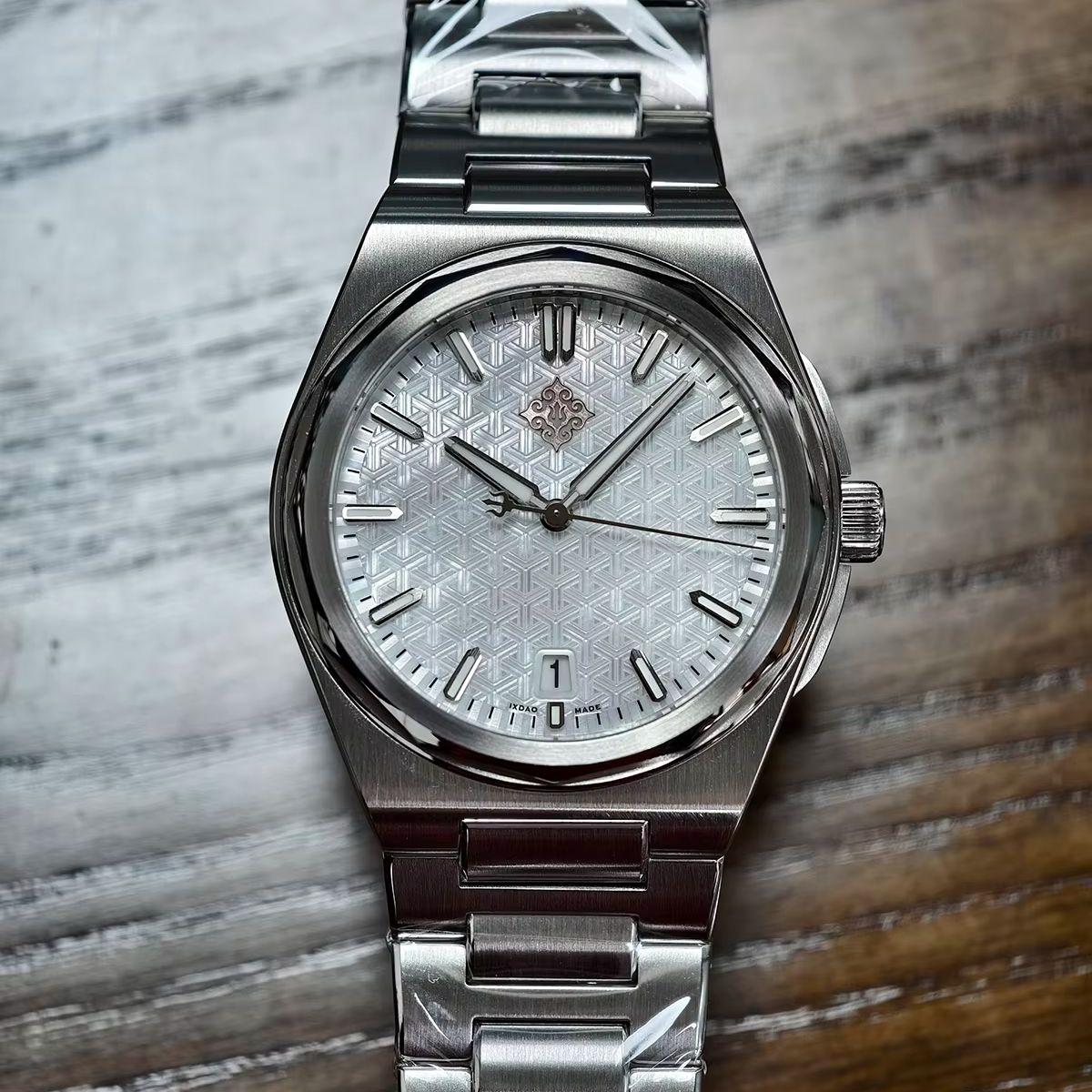 IX&DAO 2026 New Warrior 37mm M - Minute Repeater Watch review and price