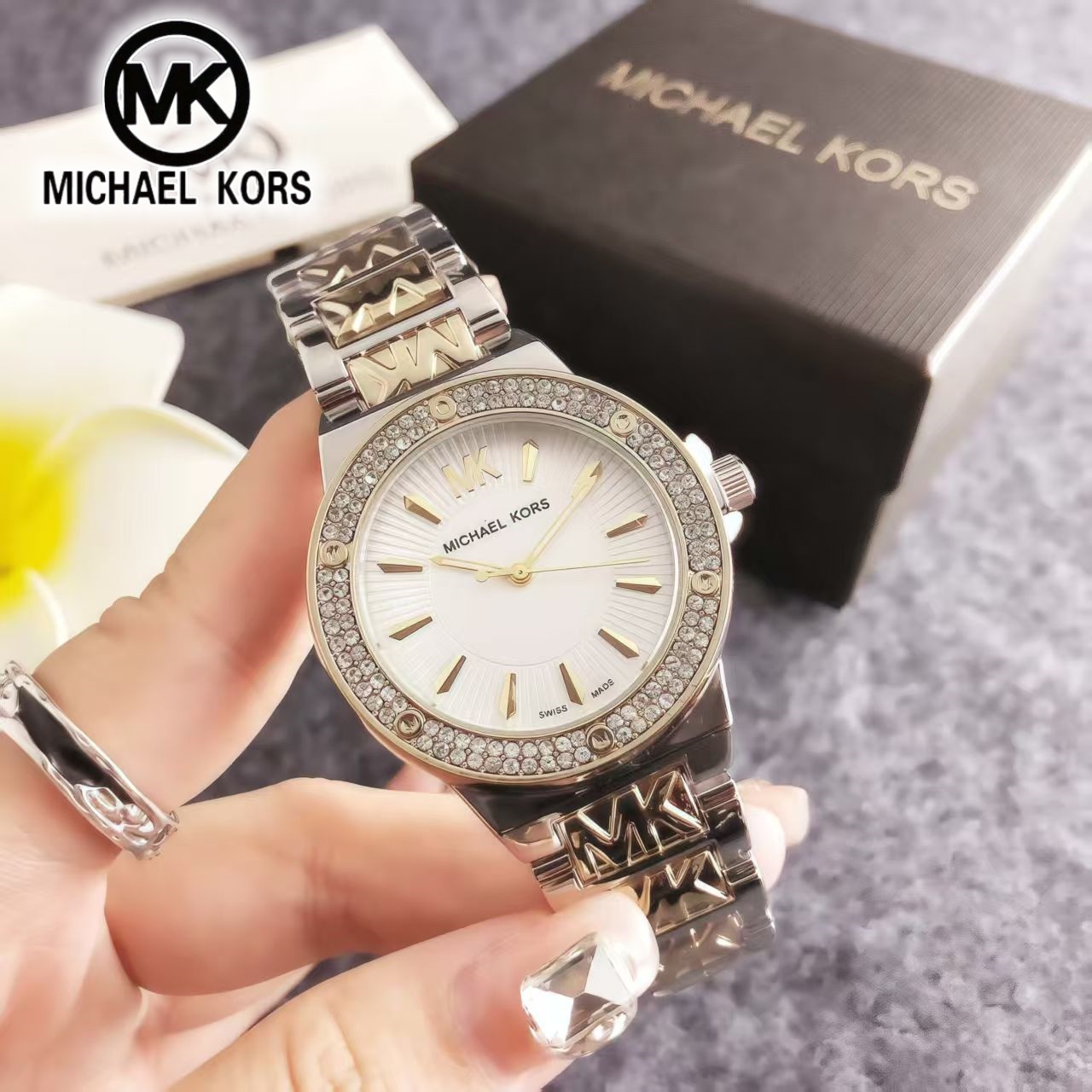 Michael Kors Luxury Business W - Luxury Watch Photo review and price